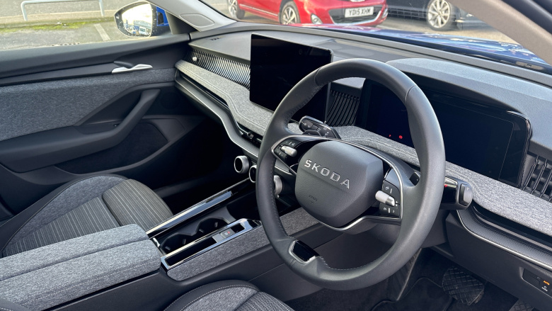 Skoda Superb 2.0 TDI SE Technology 5dr DSG Diesel Estate